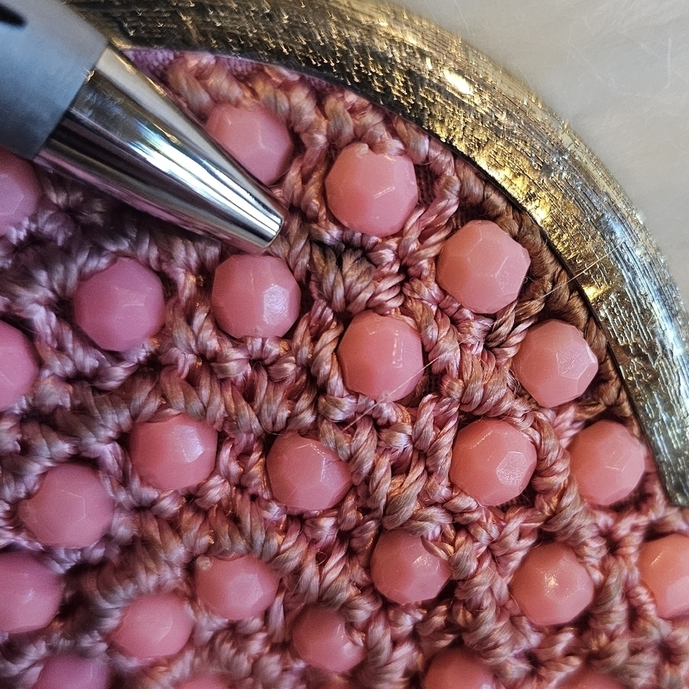 Pink Beaded Vintage Crocheted Coin Purse - Picture 5 of 10